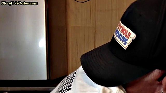 Naughty DILF in glory hole