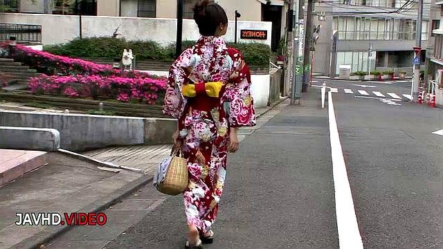 Nozomi's passionate JAV dazzle in hot blowjob session she gets creamed