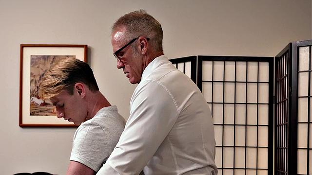 Petite twink barebacked by tattooed after rimjob