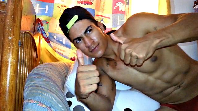 Muscular Erick Beats Meat