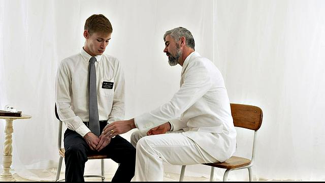 президент оукс жёстко трахает elder star на кастинге