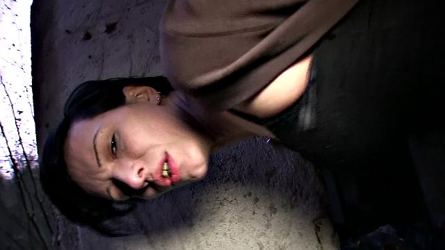 Watch this fakeModellingcontract turn into a cum-filled adventure for cash