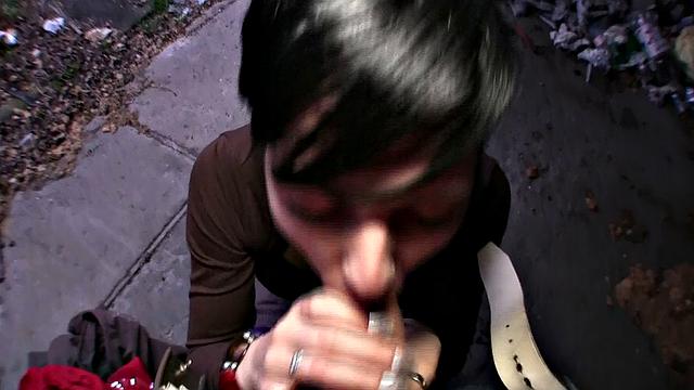 Watch this fakeModellingcontract turn into a cum-filled adventure for cash