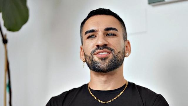 Solo amateur jock jerks cock till cum after casting