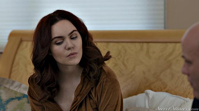 The Hot Wives 6 Scene 4 - Naughty encounter