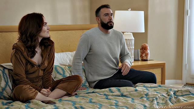 The Hot Wives 6 Scene 4 - Naughty encounter