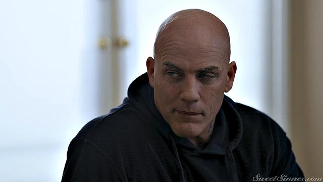 The Hot Wives 6 Scene 4 - Naughty encounter