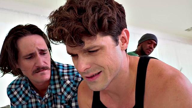 Black dom hunk fisting and toying 2 bottoms in 3some