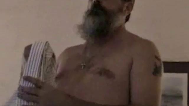 Our host met Bobby at a convenience store and gave him his card. This bearded redneck truck driver called later, wanting to hook up. From his appearance, one might assume Bobby is a top, but not so.