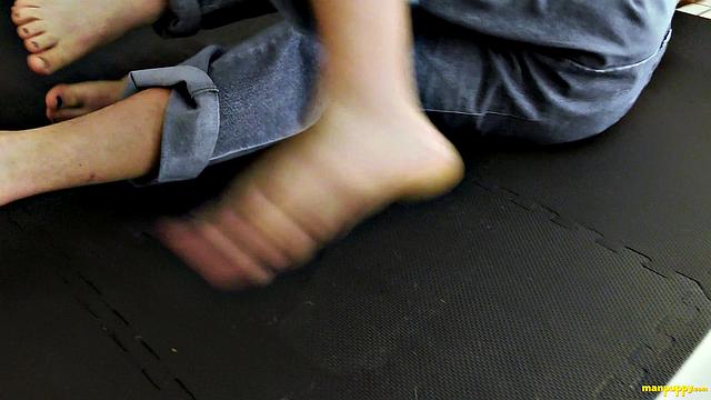 Barefoot Boys Wrestling! - Elis Ataxxx &amp; Leo Blue