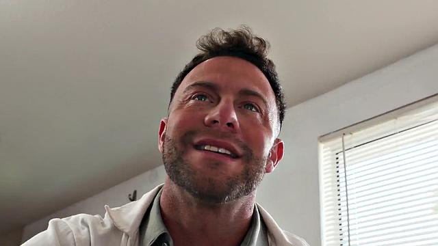 Hairybush babe pounded by doctor after pussylicking