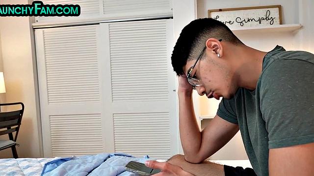 Kinky stepmom gets pussyfucked while home alone