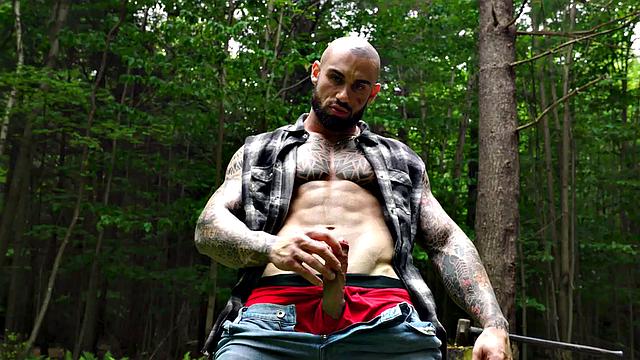 Smoking Hot. Axel Reed