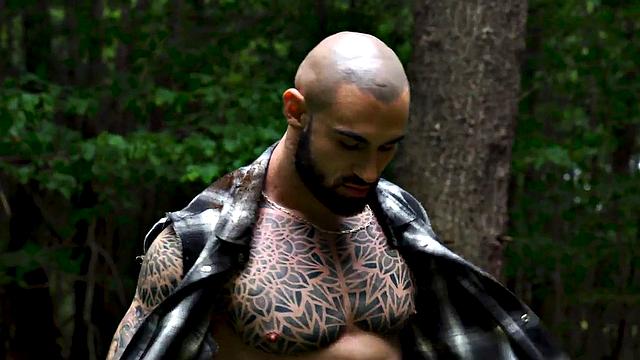 Smoking Hot. Axel Reed