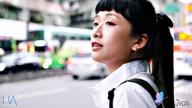 Han Yan Teases in AV Jiali