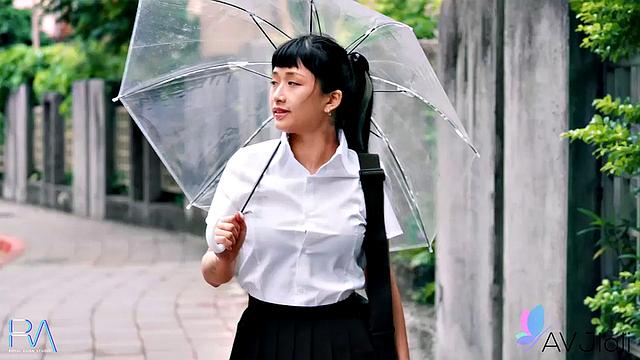 Han Yan Teases in AV Jiali