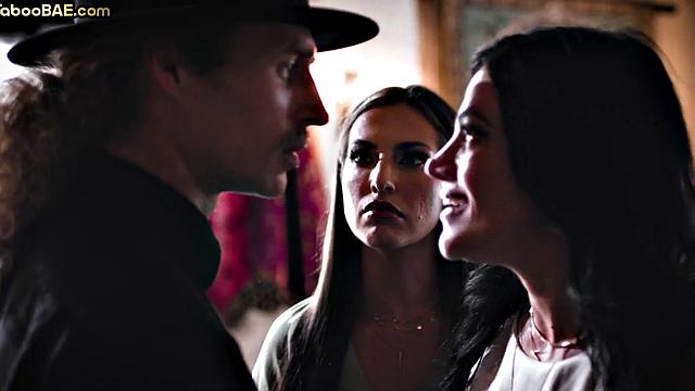 Beauty babes deepthroating in 3way