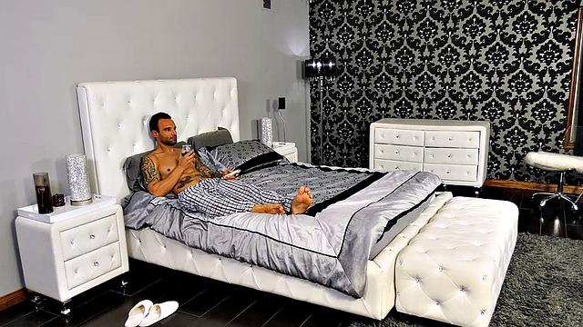 Petite Asian Keilani Spreads Her Legs And Gets Fucked In Tight Pissy