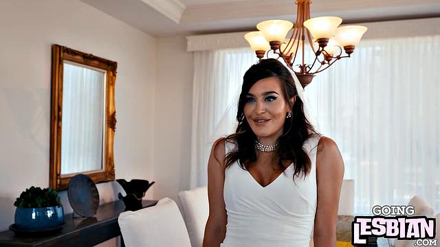 Curious bride tries lesbian tribbing