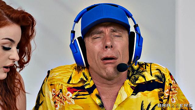 Sluts Unite To Freeuse Gamer