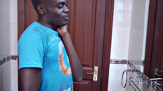 Slim Nubian masturbates indoors in close up