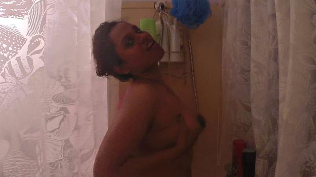 Indian Big Boob Amateur in Bathroom Fingering While Taking Shower
