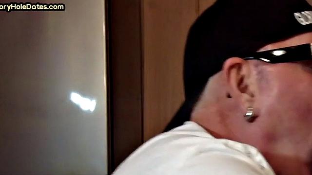 BJ gloryhole DILF sucks in closeup homemade video