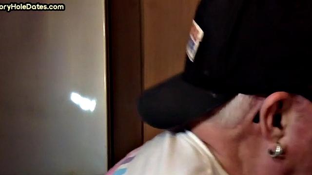 BJ gloryhole DILF sucks in closeup homemade video