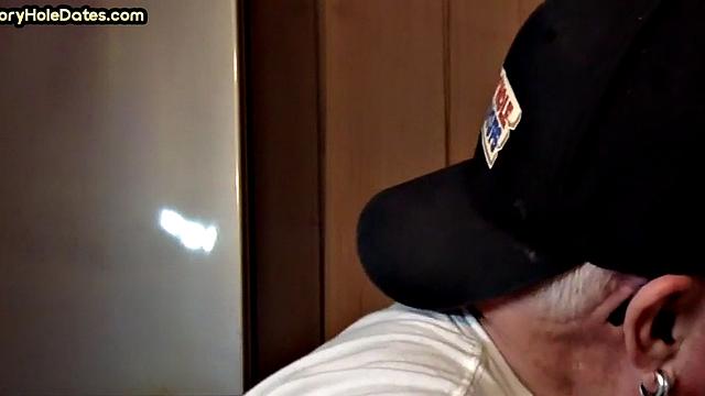 BJ gloryhole DILF sucks in closeup homemade video