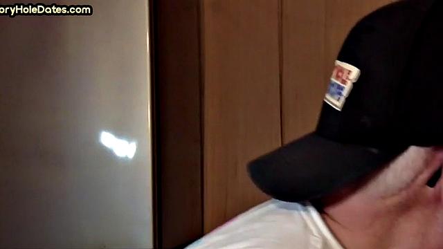 BJ gloryhole DILF sucks in closeup homemade video