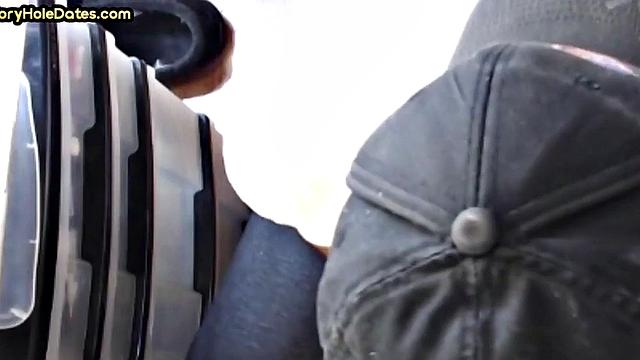 BJ gloryhole DILF sucks in closeup homemade video