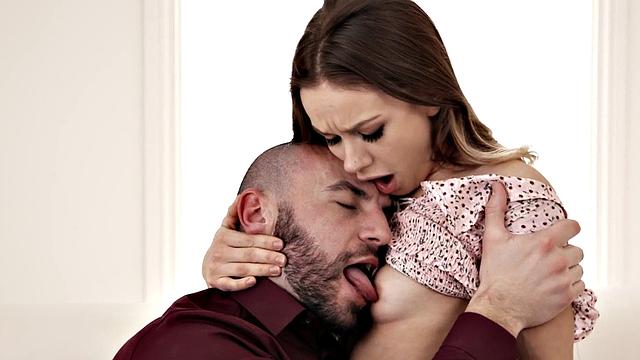 Girlfriend sucks dick before riding cowgirl