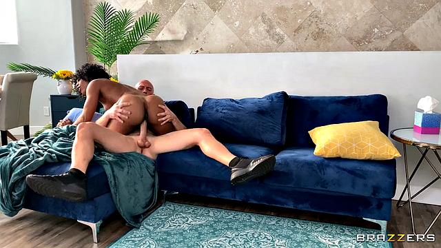 Tidying MILF's Pussy