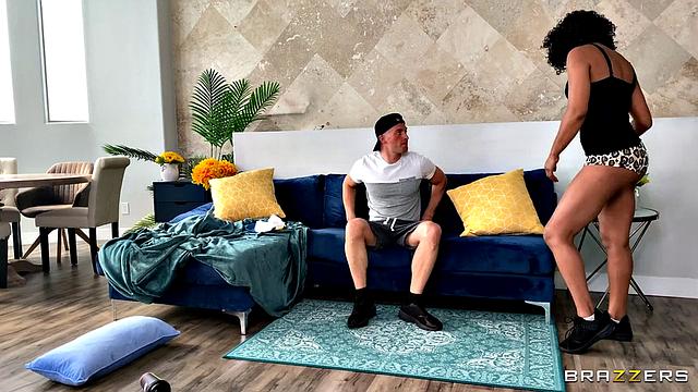 Tidying MILF's Pussy