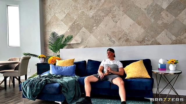 Tidying MILF's Pussy