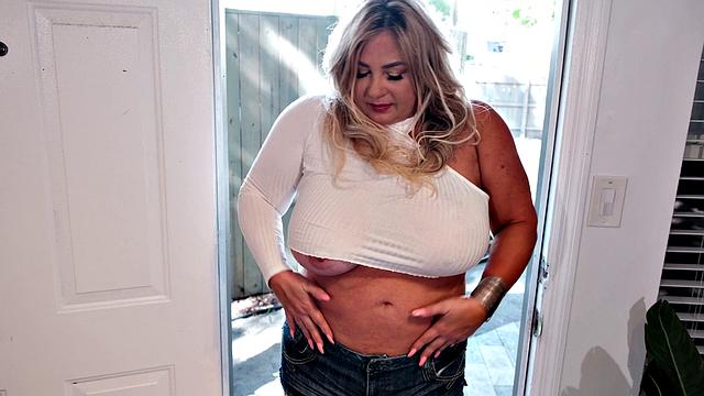 Big tits and big ass with a big toy