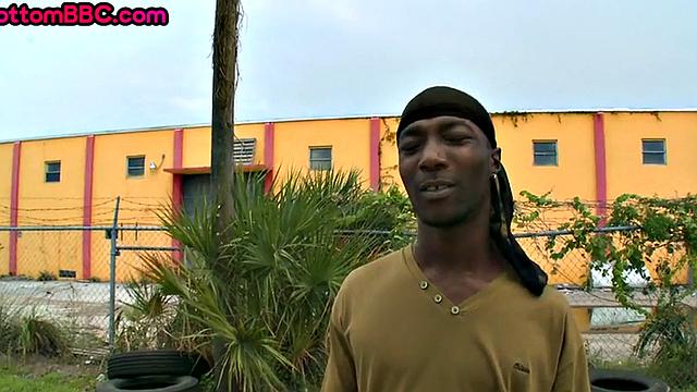 Black thug picked up and drilled in public affair