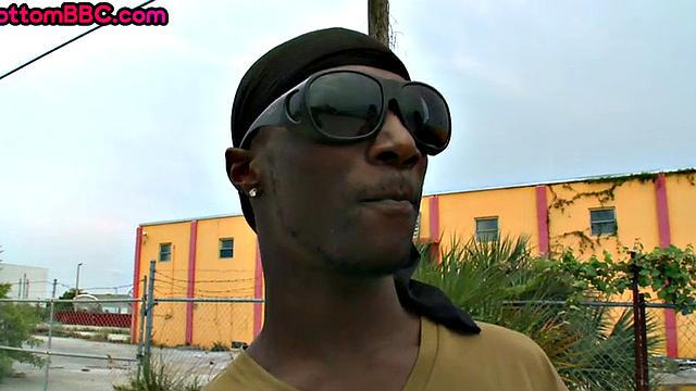 Black thug picked up and drilled in public affair