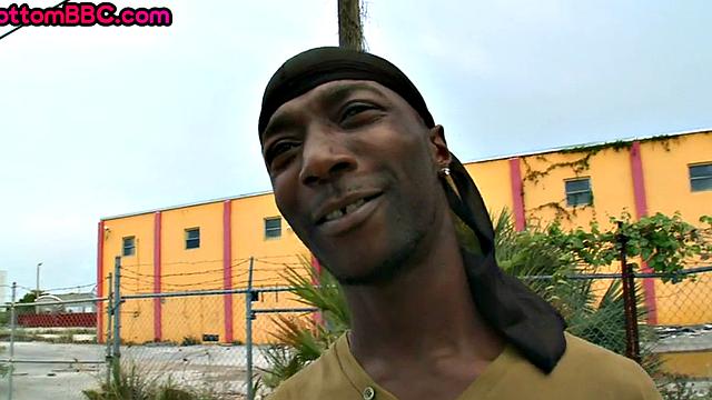 Black thug picked up and drilled in public affair