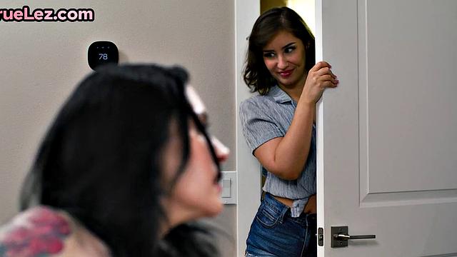 Lesbian rimming and fisting