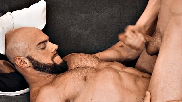 Top jock bareback fucks muscled BF until cumshot ending