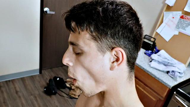 Office stud cums on colleague after being bareback fucked on pause