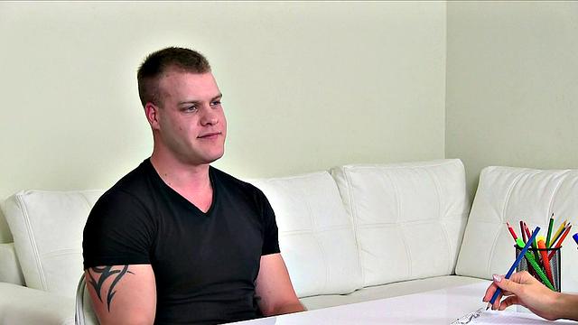 Muscular Stud Wants to Bang Agent