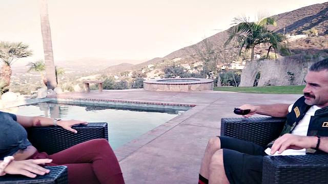 Siri Dahl - Behind the Scenes