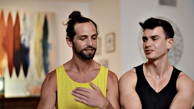 Muscular jock lets BF fuck his tight asshole