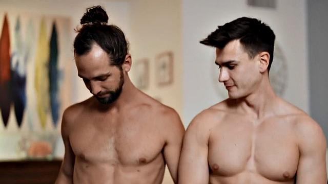 Muscular jock lets BF fuck his tight asshole