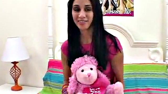 Solo Yasmin Masturbates in POV