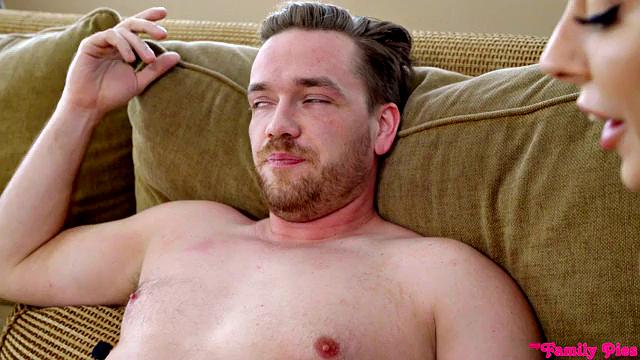 Fucking My Step Sister For New Year - S11:E3