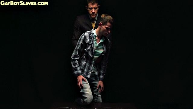 Skinny oiled submissive twink gets by dominant DILF