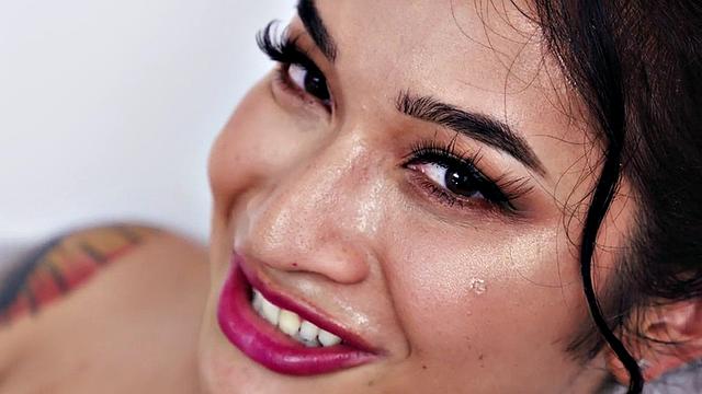 Cute inked 21yo nailed in bathroom by passionate BF